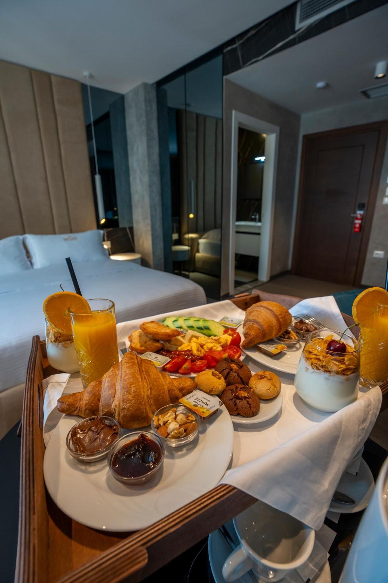 Hotel Chicago ชโคเดอร์ ภายนอก รูปภาพ