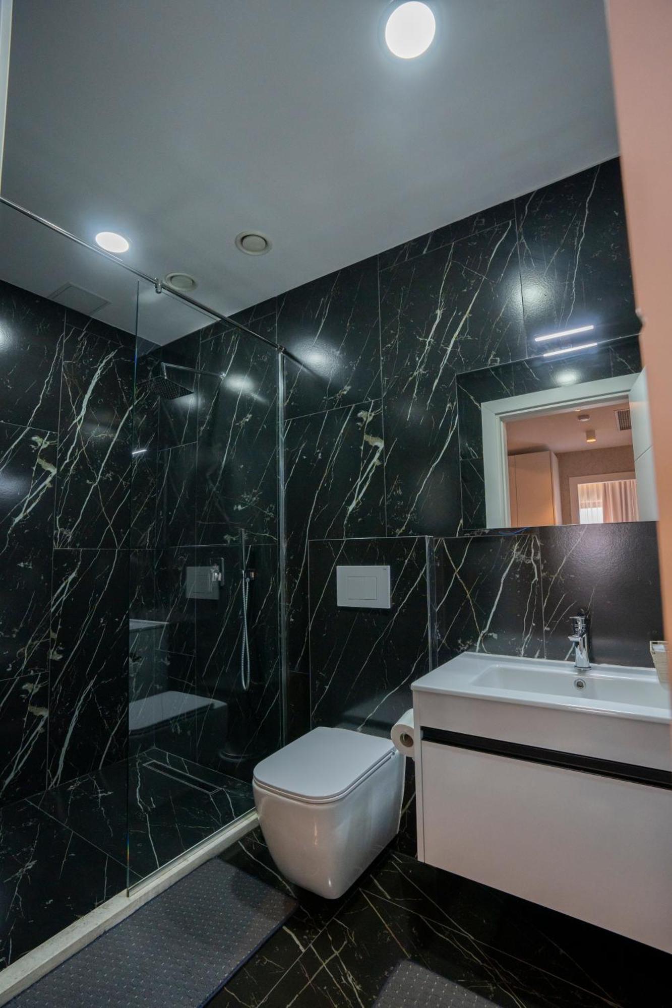 Hotel Chicago ชโคเดอร์ ภายนอก รูปภาพ